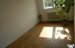 4 cam de vanzare in zona linistita din Gheorgheni !