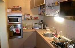 Vanzare apartament cu 3 camere, zona Sigma Center, cu garaj si parcare