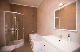 Apartament cu 2 camere, 70 mp, modern, zona UMF