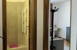 Garsoniera moderna pe etaj intermediar! Acum la pret redus!