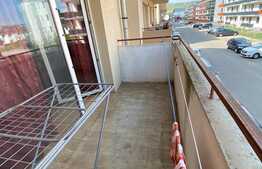 Garsoniera spatioasa, 38 mp, parcare, zona Sesul de Sus