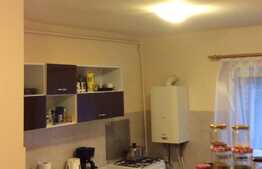 Apartament cu 2 camere, decomandat, in zona Platinia