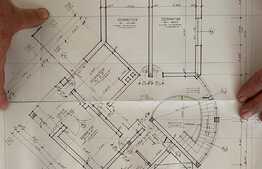 Casa individuala, 600 mp, curte de 1500 mp, zona Grand Hotel Italia