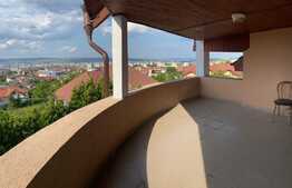 Casa individuala, 600 mp, curte de 1500 mp, zona Grand Hotel Italia