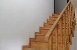 Casa de vanzare, 185 mp utili, 512 mp teren, zona strazii Campului