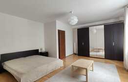 Apartament cu 3 camere, 80 mp, imobil nou, AC, Central