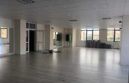 Spatiu comercial de tip open space, finisat