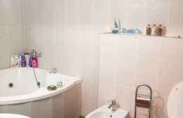 Duplex de 160 mp utili, teren de 223 mp! Zona Tauti!