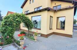 Duplex de 160 mp utili, teren de 223 mp! Zona Tauti!