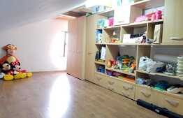 Duplex de 160 mp utili, teren de 223 mp! Zona Tauti!