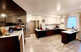 Apartament 3 camere, 2 bai, 73mp, zona Sub Cetate!