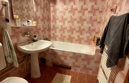 Apartament 3 camere, decomandat, 86 mp, zona Calvaria