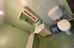 Apartament cu 2 camere, 48 mp, etaj , balcon, parcare, zona Florilor