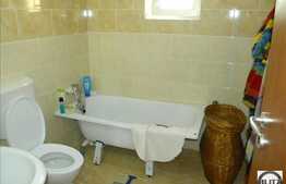 Apartament de vanzare cu 3 camere, 60 mp utili