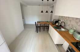 Apartament cu 3 camere, 60 mp, intermediar, de lux, zona Eroilor