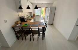 Apartament cu 3 camere, 60 mp, intermediar, de lux, zona Eroilor