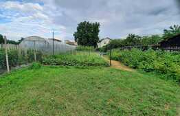 Casa cu teren de 1392 mp in zona strazii Bucuresti