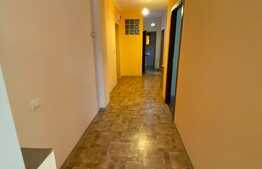 Apartament cu 3 camere, 60 mp, zona strazii Stejarului