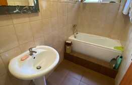 Apartament cu 3 camere, 60 mp, zona strazii Stejarului