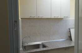 Garsoniera luminoasa, etaj intermediar, 28mp + balcon, zona Detunata