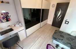 Apartament cu 3 camere, 61 mp, intermediar, de lux, zona Eroilor