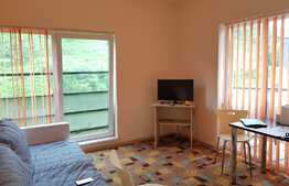 OPORTUNITATE!!!Apartament 3 camere, 59mp, garaj, boxa, zona verde! Zona strazii Stejarului!