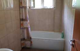 OPORTUNITATE!!!Apartament 3 camere, 59mp, garaj, boxa, zona verde! Zona strazii Stejarului!