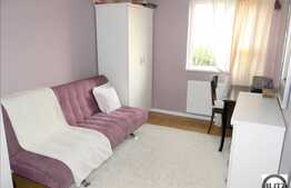 Apartament de vanzare cu 3 camere, mobilat partial