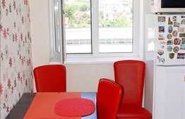 De vanzare 2 camere, 55 mp finisat si mobilat modern, la 10 minute de Gara