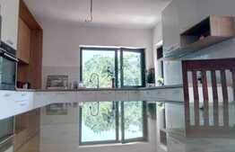 Casa de vanzare la liziera padurii, 210 mp utili, 1200 mp teren!