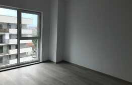 Apartament spatios finisat, etaj intermediar, garaj in zona strazii Fabricii!