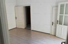 Spatiu comercial ultracentral, 175 mp, vitrina la strada