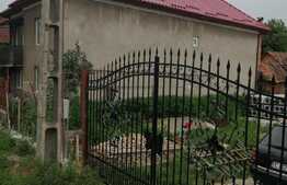 Casa cu teren de 1740 mp intravilan in Chinteni