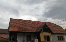 Casa cu teren de 1740 mp intravilan in Chinteni