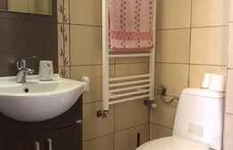 3 camere, decomandat, 86mp, 2 bai, balcon, A.C., parcare, boxa, zona Hotel Napoca