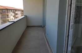 Apartament 2 camere, luminos, 2 balcoane, loc parcare! Zona strazii Catanelor!