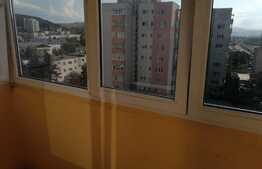 Apartament 3 camere, 80 mp, decomandat, zona Calea Floresti