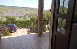 Casa individuala 210 mp, teren 660 mp, finisata si mobilata, la cheie!