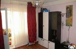 Apartament de vanzare cu 2 camere ,cu  balcon, zona magazinul Profi
