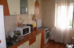 Apartament de vanzare cu 2 camere ,cu  balcon, zona magazinul Profi