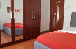 Apartament 3 camere decomandate, 70 mp, 2 garaje, zona strazii Frunzisului