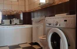 Apartament 3 camere decomandate, 70 mp, 2 garaje, zona strazii Frunzisului