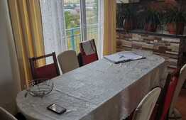 Apartament 3 camere, 53 mp, zona Lombului