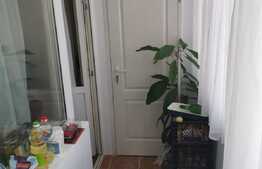 Apartament 3 camere, 53 mp, zona Lombului