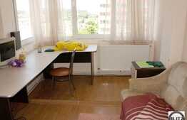 Apartament de inchiriat cu 3 camere, 65 mp utili, plus garaj