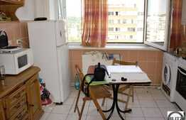 Apartament de inchiriat cu 3 camere, 65 mp utili, plus garaj