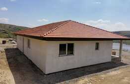 Casa 180 utili, teren 1000 mp, Campenesti!