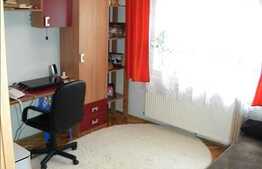 Apartament 3 camere, decomandat, zona Aleea Borsa, 67 mp, boxa depozitare