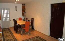 Apartament 3 camere, decomandat, zona Aleea Borsa, 67 mp, boxa depozitare