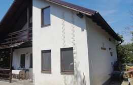 Casa individuala de vanzare, 107 mp utili, 700 mp teren